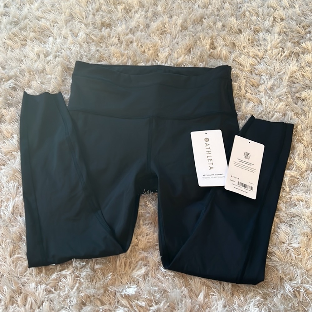 NWOT Athleta Accelerate 7/8 Tight - Picture 2 of 5